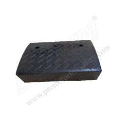 Rubber Curb ramp L325 x W500 x H140 mm| Protector FireSafety